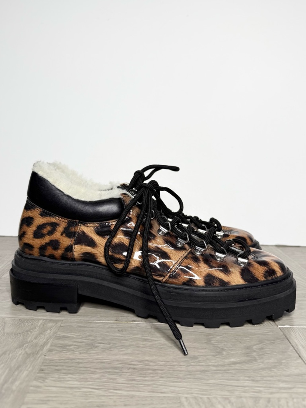 Schutz Lucille Leopard Lug Sole Lace Up Sneaker 10B